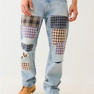 Men’s True Religion T Patchwork appliqué straight jeans Sz 32